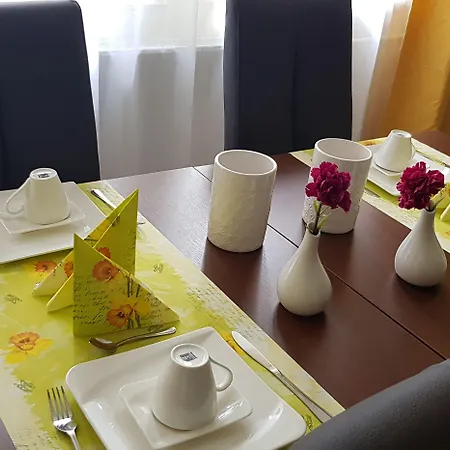 מלון Hotel-villa Lalee