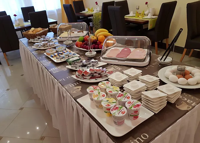 Ξενοδοχείο Hotel-villa Lalee 3*