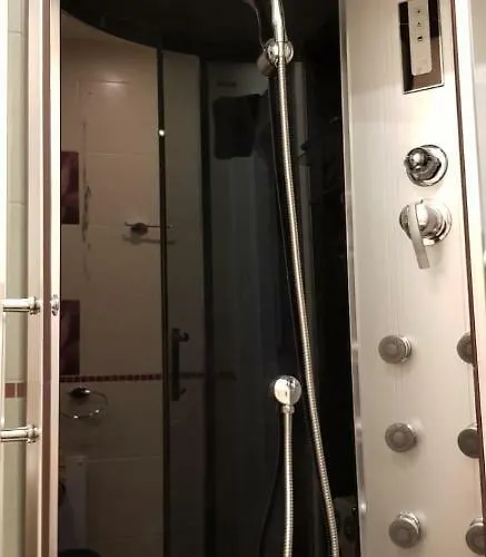 Ξενοδοχείο Hotel-villa Lalee 3*